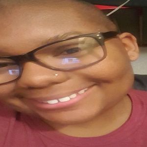 Meet your Posher, Leora